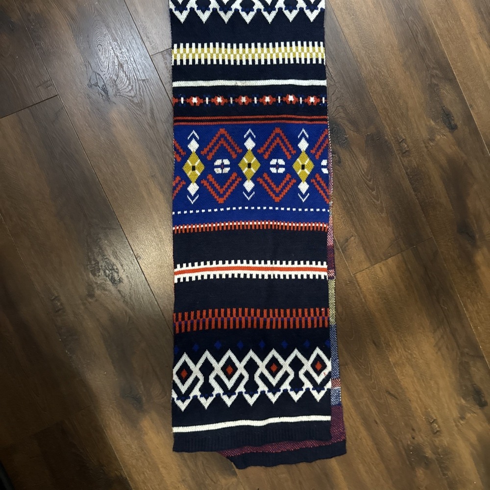 Old Navy Scarf Cozy Geometric Pattern Knit Navy Red White Yellow Warm Winter